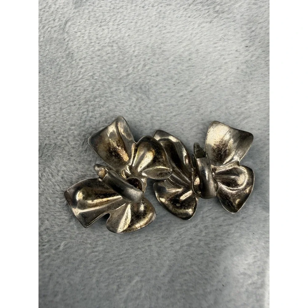 Vintage Silver Tone Bow Brooch Clip On Earrings Set‎